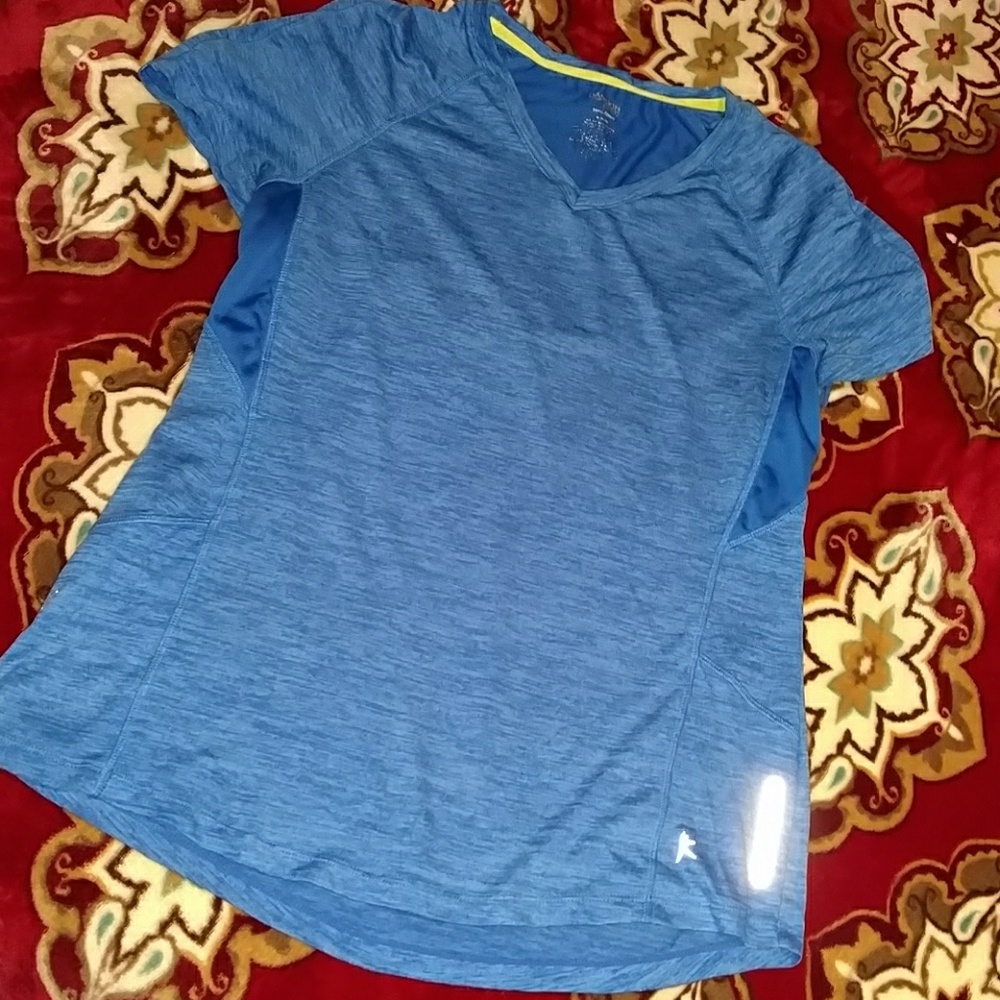 Danskin Now Shirt